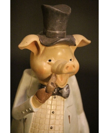 Статуетка Свин з люлькою 25 см