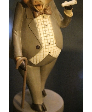 Статуетка  Свин з сигарою 30 см