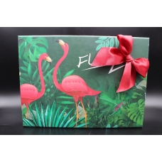 Подарочная коробка с фламинго